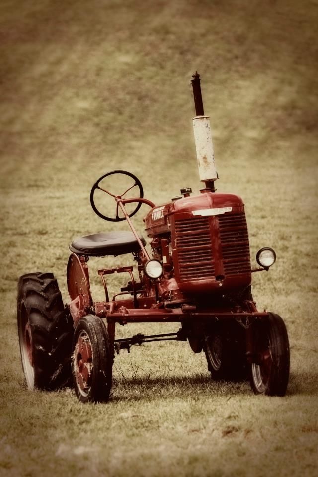 Tractor.jpg