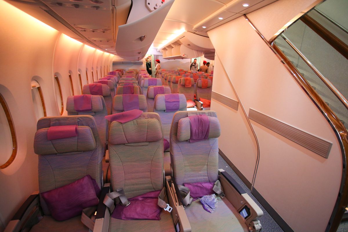 http://i835.photobucket.com/albums/zz277/Maikelheijden4/Amsterdam-Dubai-Kuala%20Lumpur/2015-04-11%20190.jpg~original