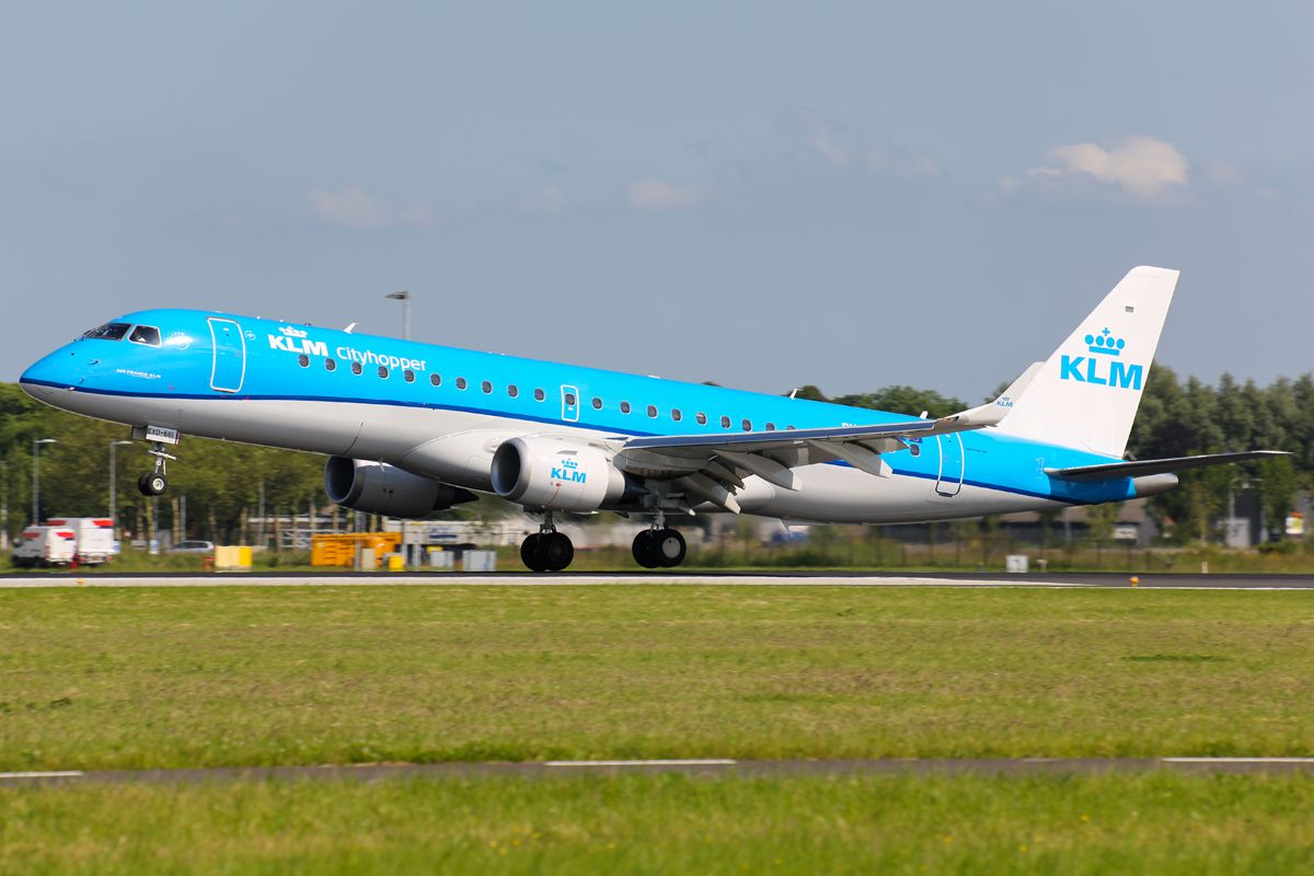 http://i835.photobucket.com/albums/zz277/Maikelheijden4/Schiphol%202014-06-08/2014-06-08277.jpg~original